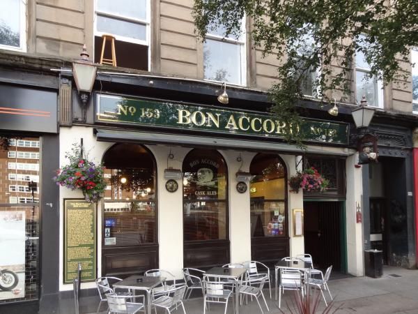 (Pub, External, Bar, Sign). Published on 29-07-2013