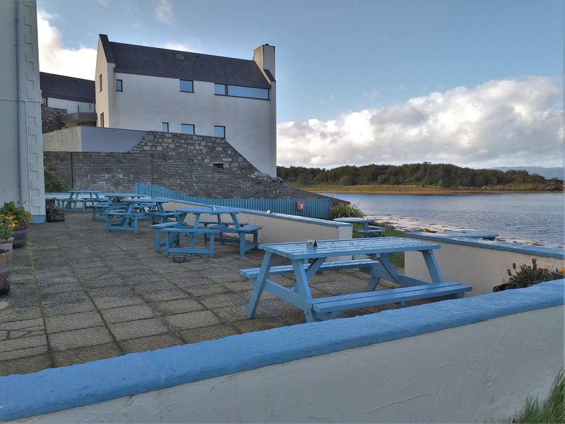 (Pub, Garden). Published on 29-09-2022