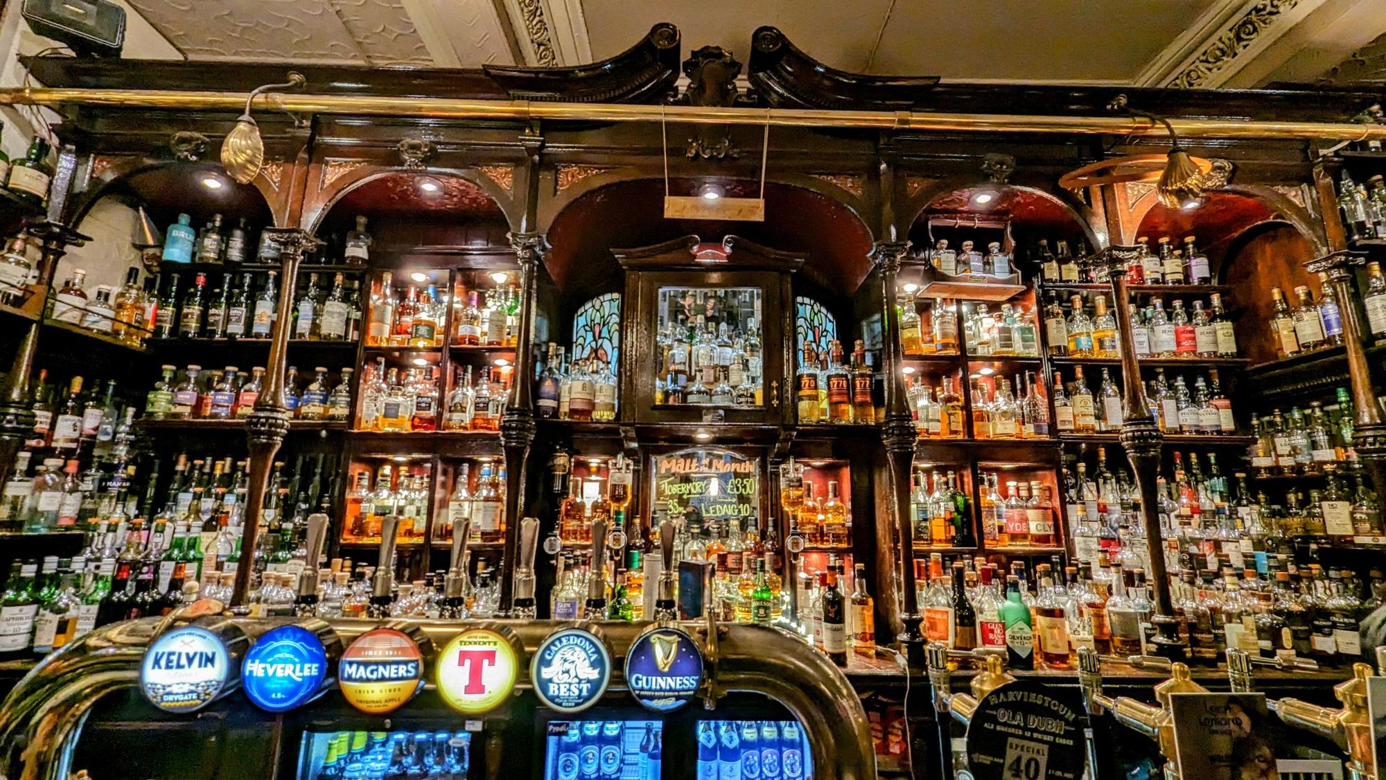 (Bar). Published on 17-06-2024