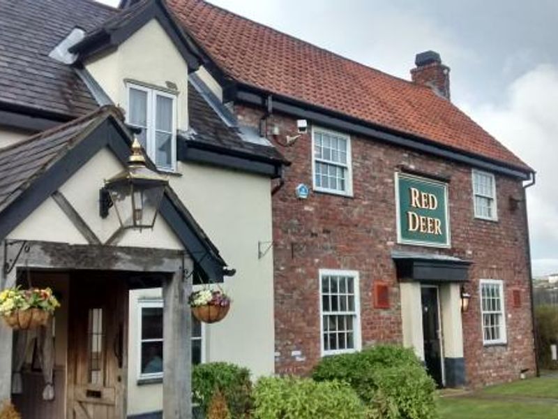 Front aspect. (Pub, External, Garden, Sign, Key). Published on 28-04-2015