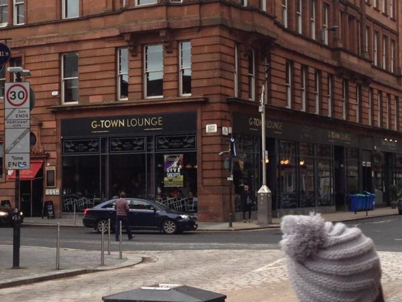 Front aspect. (Pub, External, Key). Published on 07-04-2015