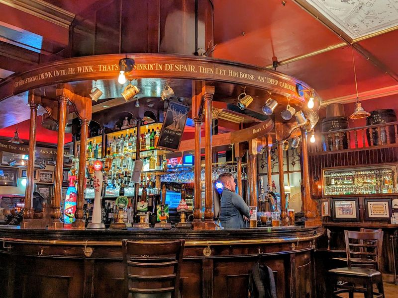 (Bar). Published on 17-06-2024