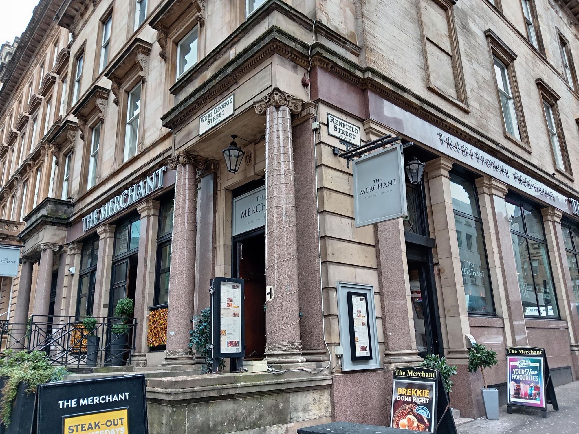 (Pub, External, Key). Published on 19-11-2025