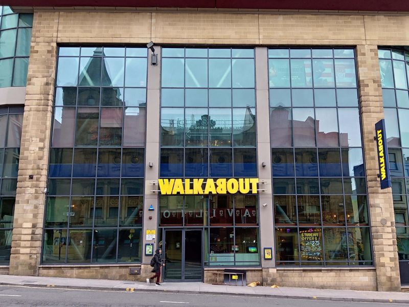 (Pub, External, Key). Published on 16-10-2025