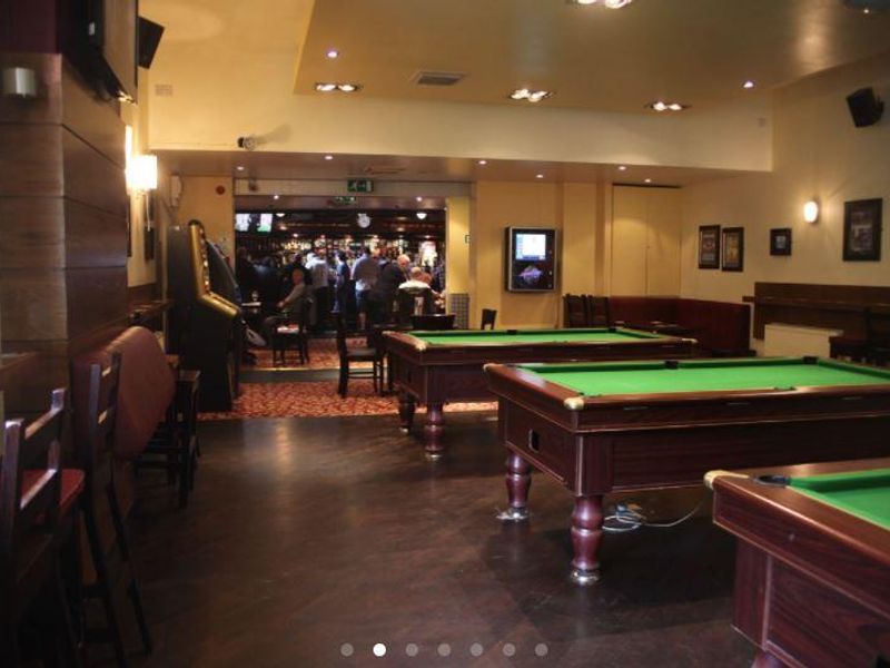 (Pub, Bar). Published on 02-10-2021