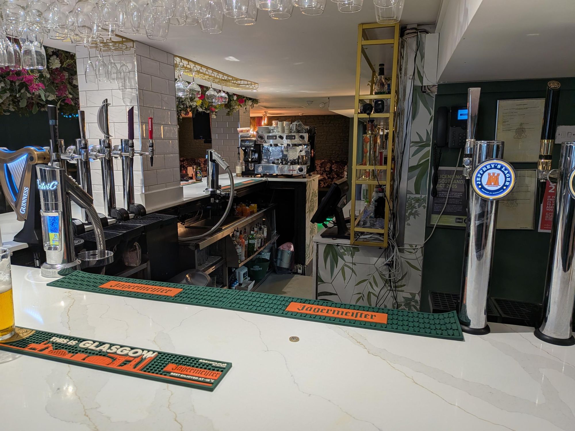 (Bar). Published on 21-09-2026