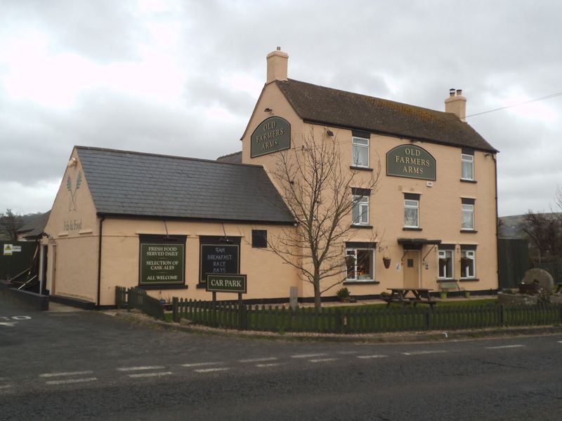 Old Farmers Arms - Bishop's Cleeve. (Pub, External). Published on 23-02-2014
