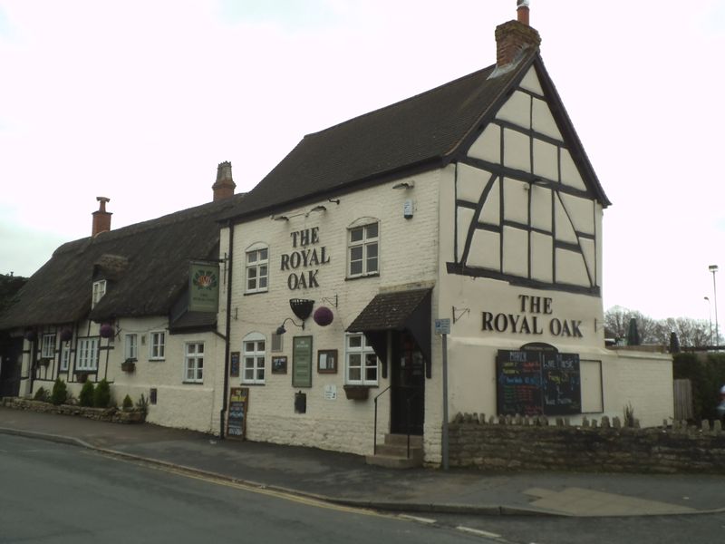 Royal Oak - Bishop's Cleeve. (Pub, External). Published on 23-02-2014