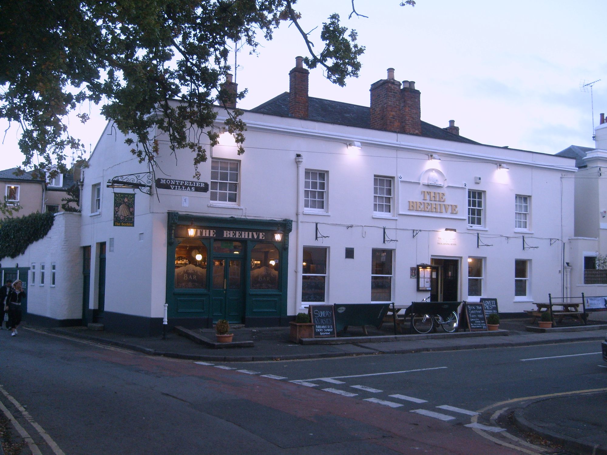 Beehive - Cheltenham - 2014. (Pub, External). Published on 09-02-2014