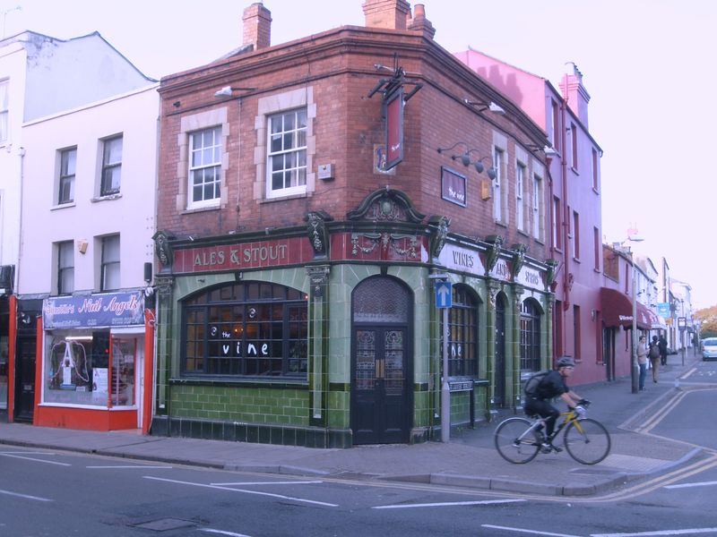 Vine - Cheltenham. (Pub, External). Published on 11-02-2014