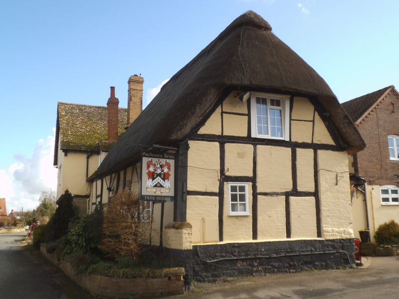 Gardeners Arms - Alderton. (Pub, External). Published on 01-03-2014