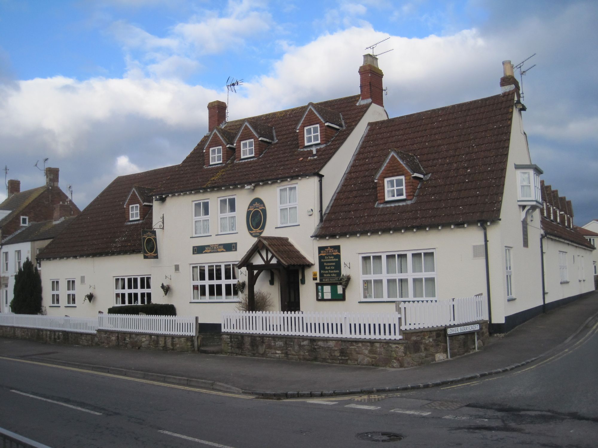 Malt House - Berkeley. (Pub, External). Published on 19-10-2013