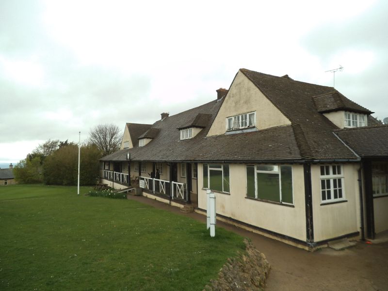 Cleeve Hill Golf Club - Cleeve Hill. (Pub, External). Published on 06-04-2014
