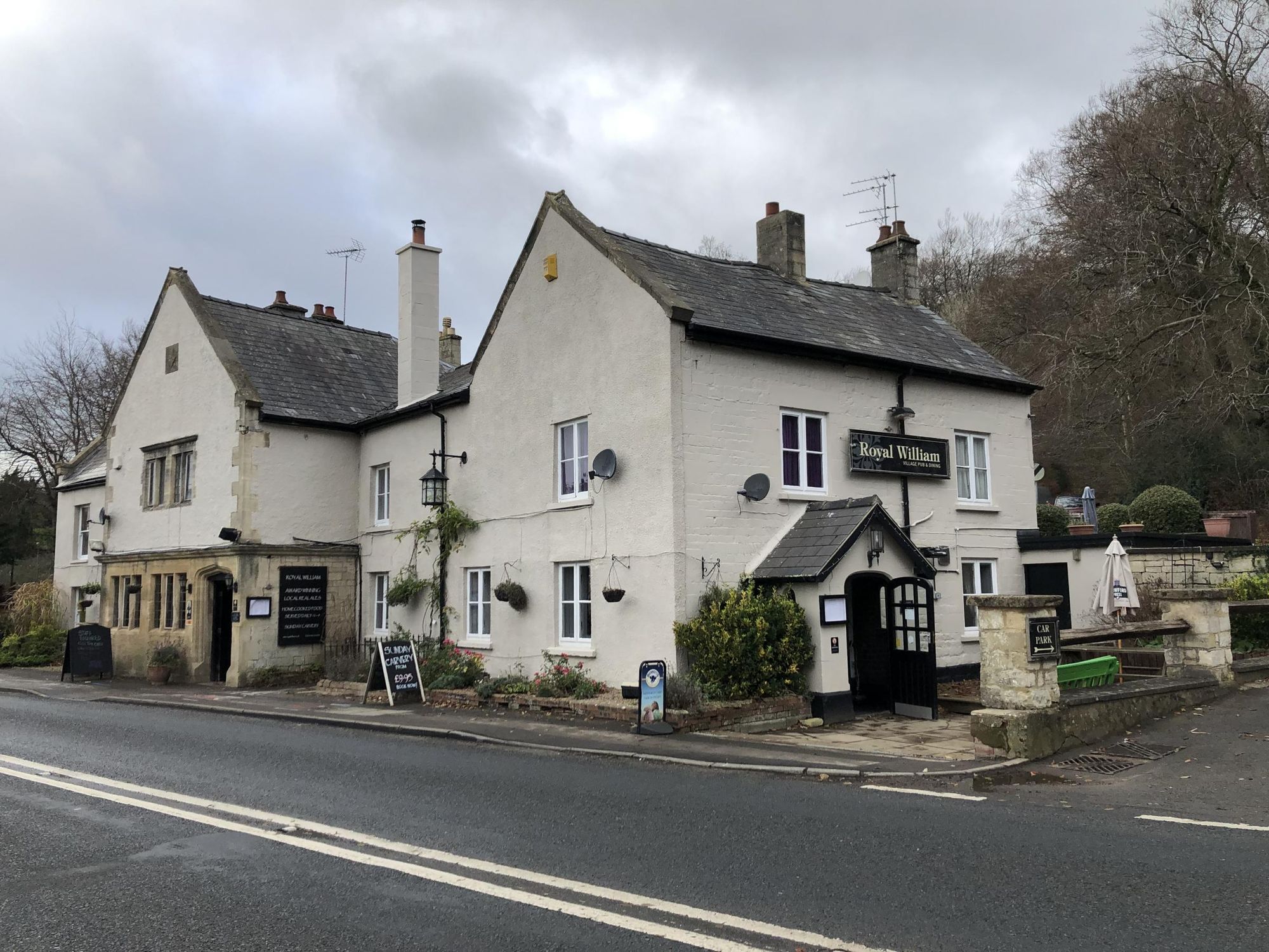 Pub from over the road. (Pub, External, Sign, Key). Published on 03-12-2021