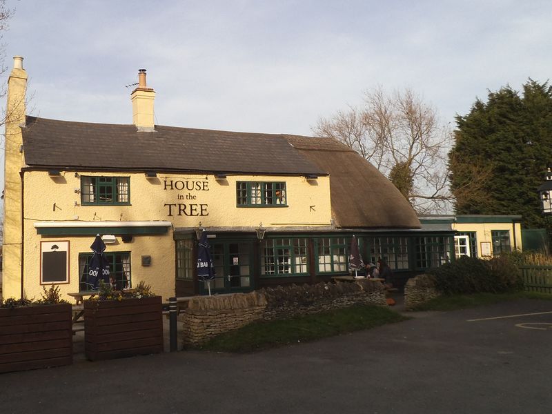 House in the Tree - Cheltenham. (Pub, External). Published on 09-03-2014