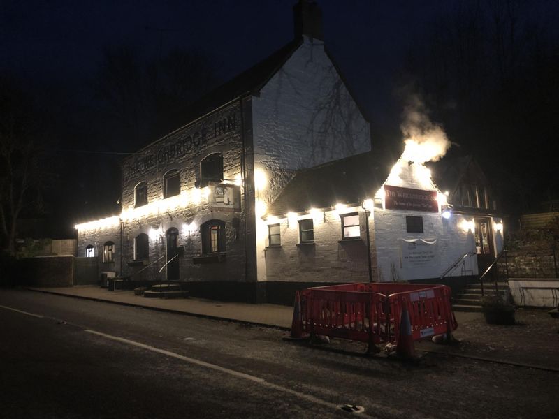 Weighbridge by night. (Pub, External). Published on 05-02-2023