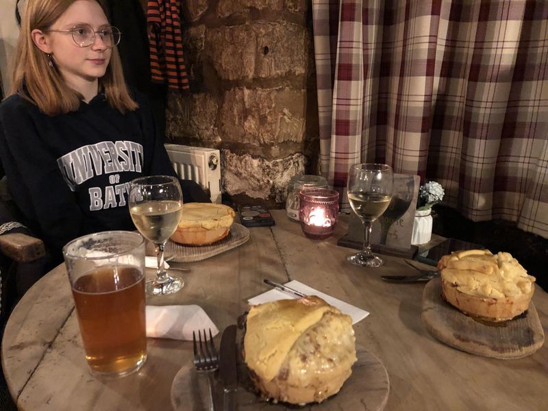 Signature two in one pie. Published on 05-02-2023