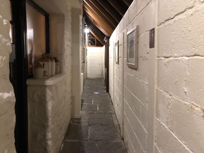 Rear corridor. Published on 05-02-2023