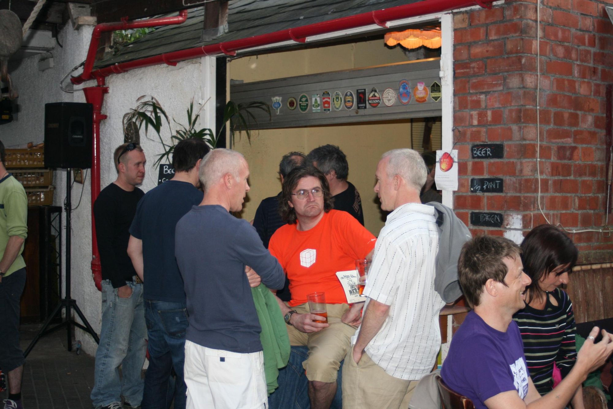 Beer festival in yard. (Pub, Festival, Garden). Published on 03-03-2020