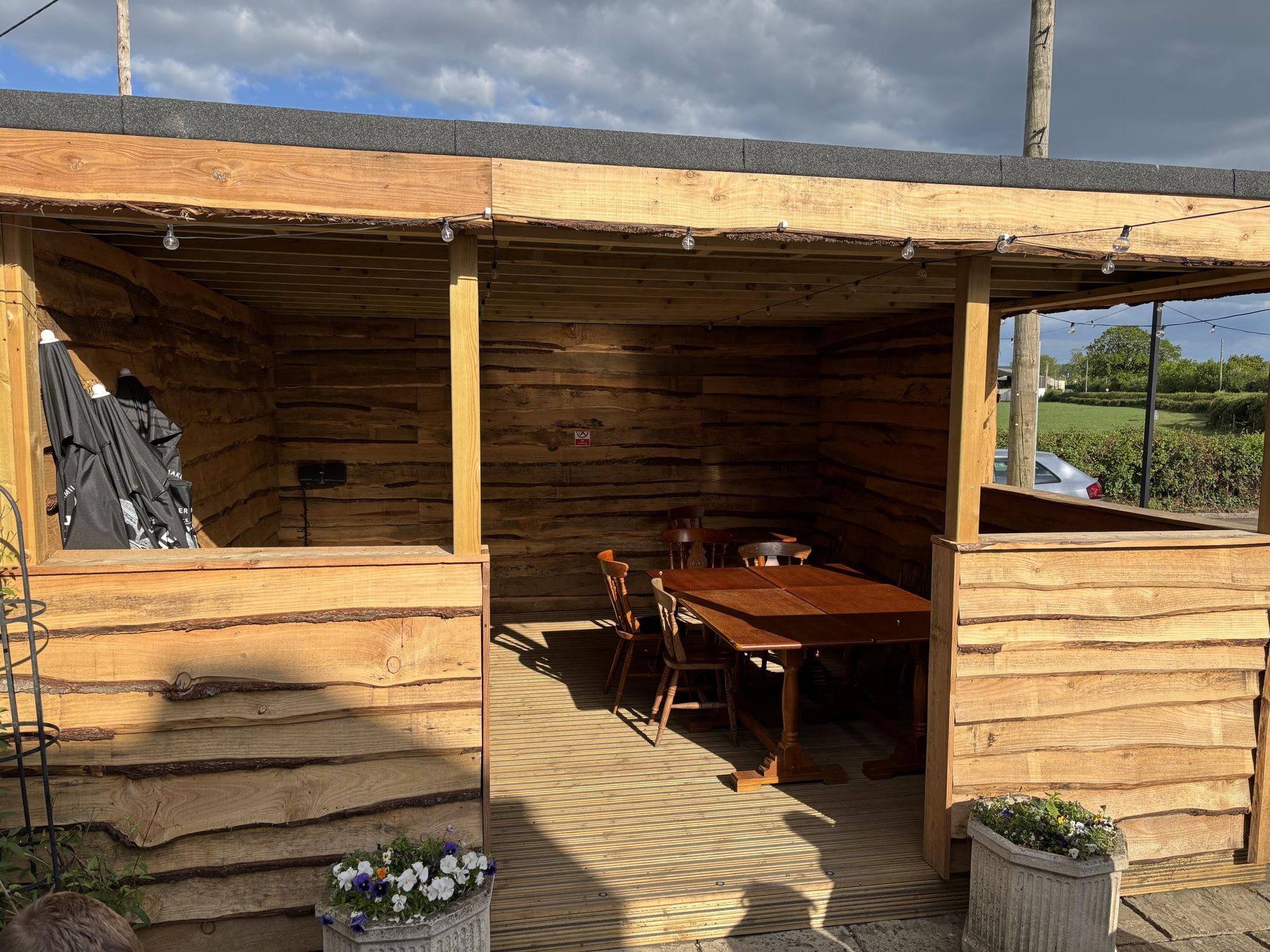 Large alfresco shelter. (External). Published on 06-05-2025