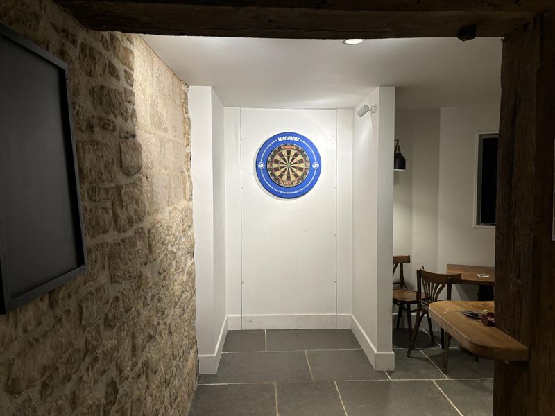 Darts. Published on 06-02-2025