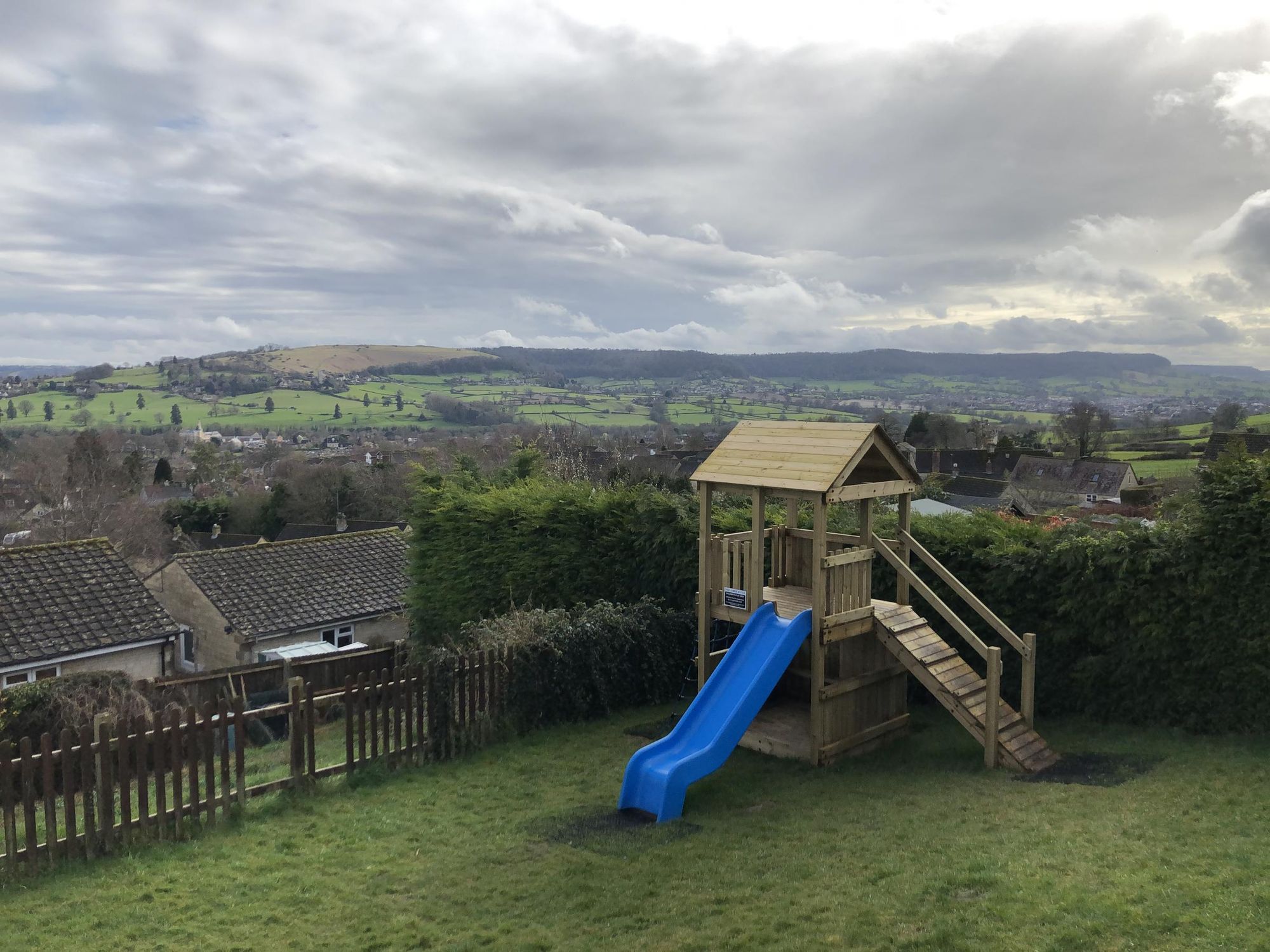Kids play - corner of garden. (Garden). Published on 15-03-2020
