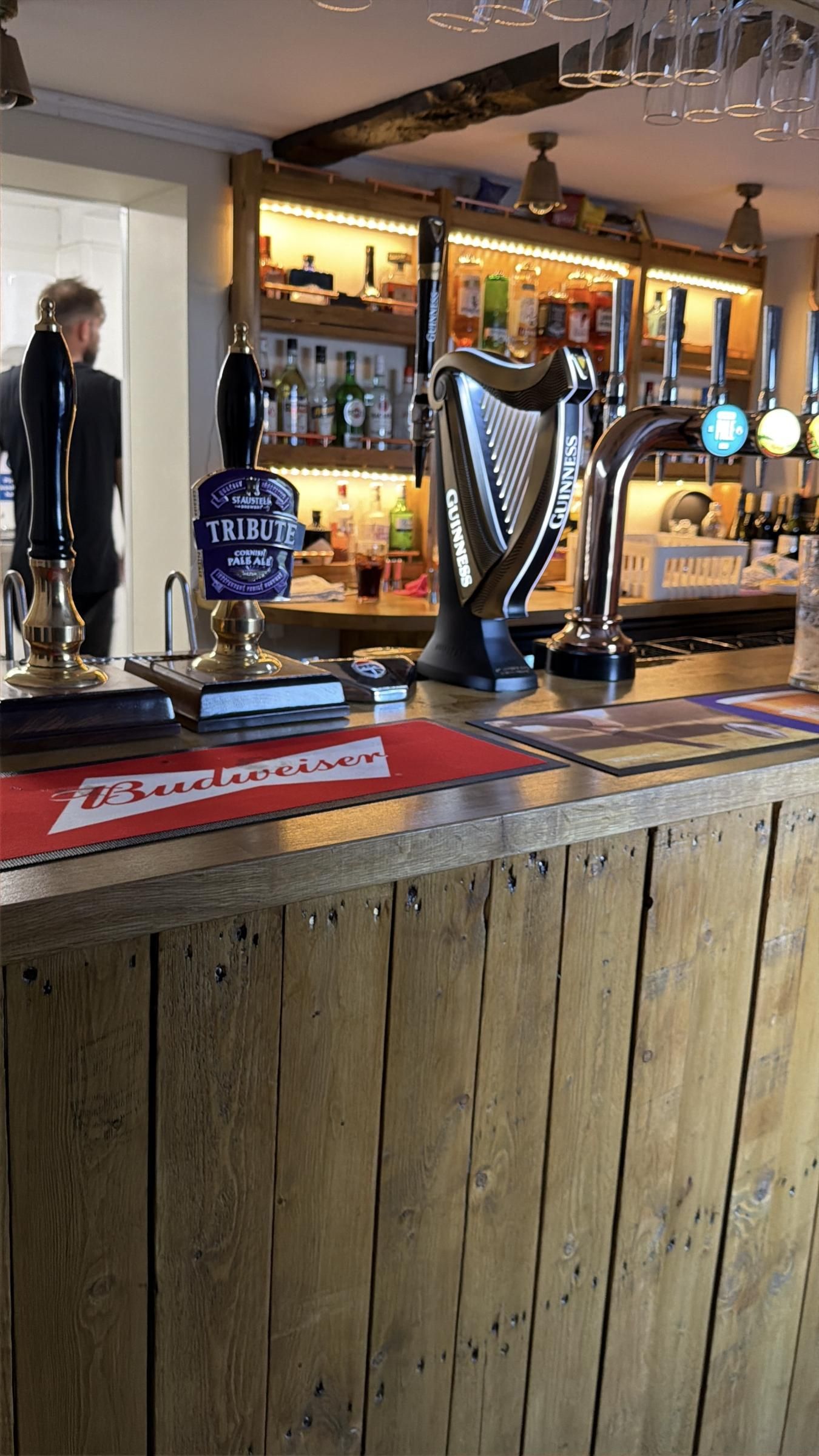 Bar. (Bar). Published on 01-07-2026