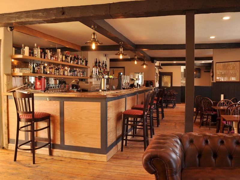 (Pub, Bar). Published on 09-03-2020 