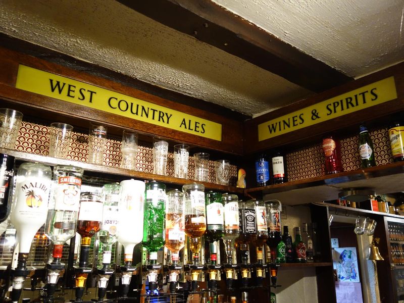 West Country Ales bar back. Published on 20-11-2022