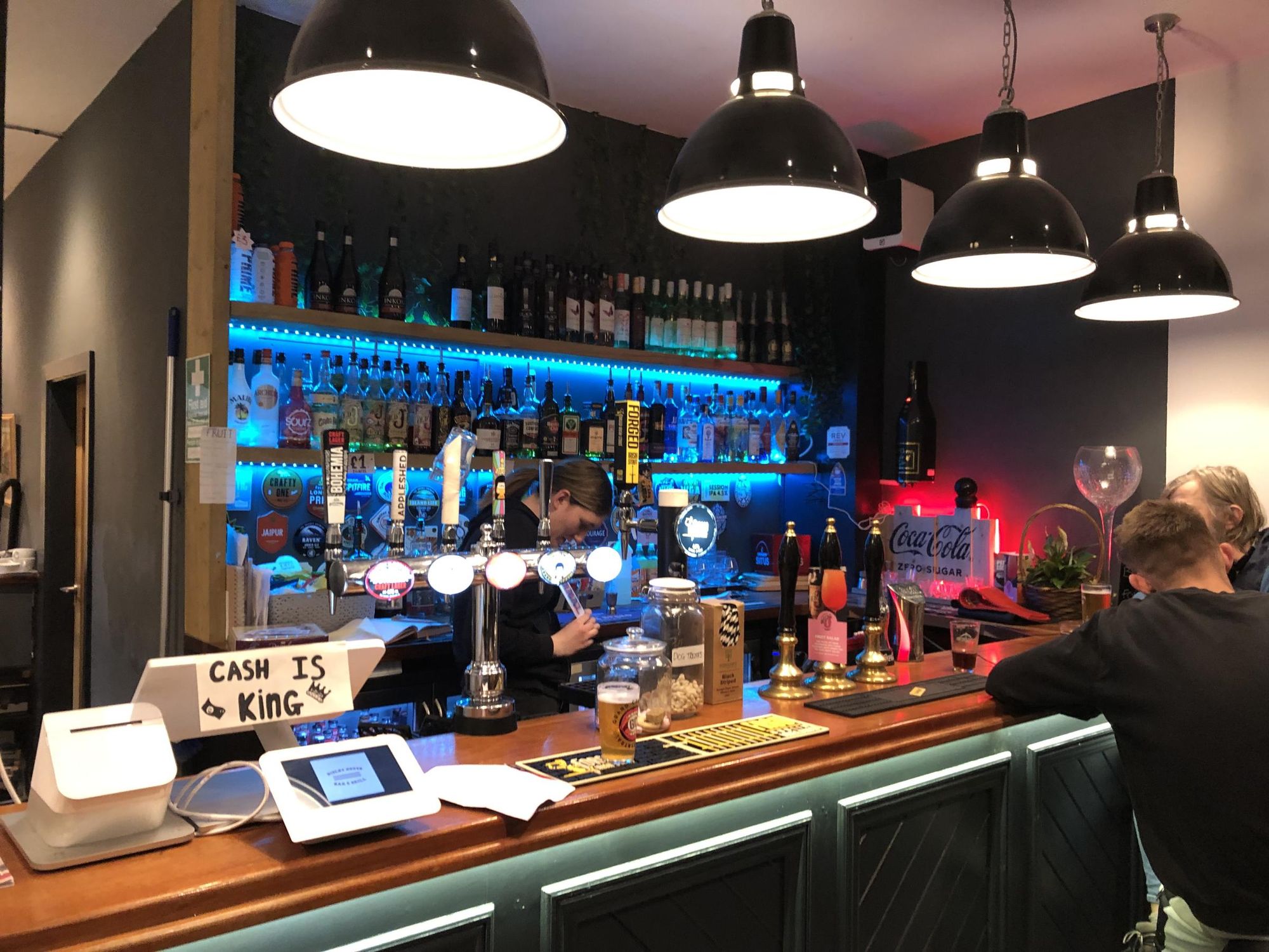 (Bar). Published on 03-04-2024