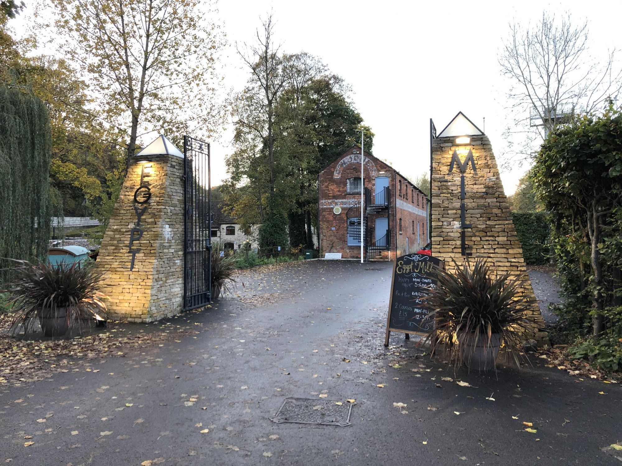(External, Sign). Published on 26-10-2020
