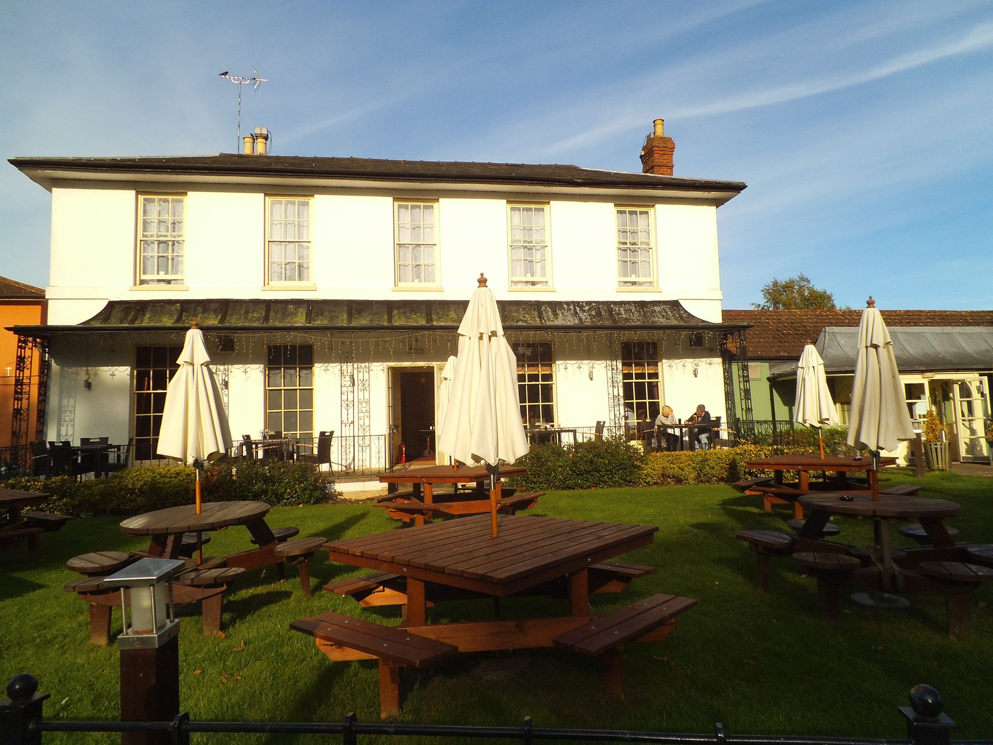 Oakwood - Twigwood. (Pub, External). Published on 29-10-2013