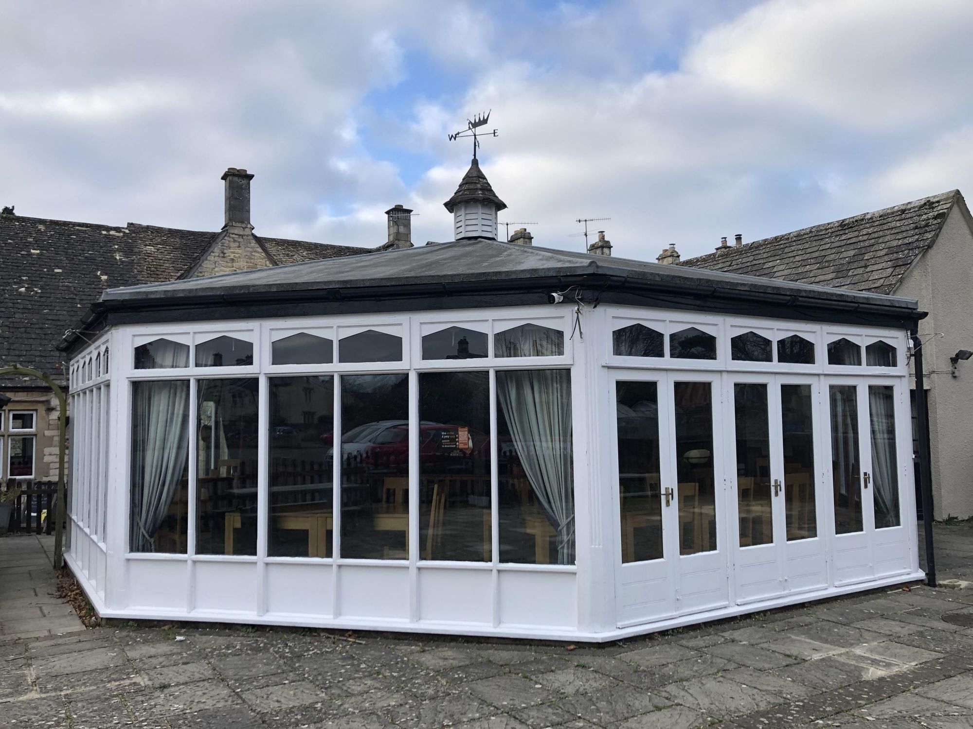 (External, Restaurant). Published on 17-12-2021