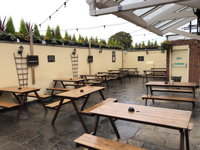 Walled Courtyard. (External, Garden). Published on 11-11-2022