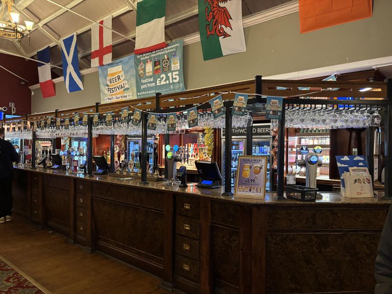 Remodelled bar with overhead glass storage. (Bar). Published on 07-03-2025