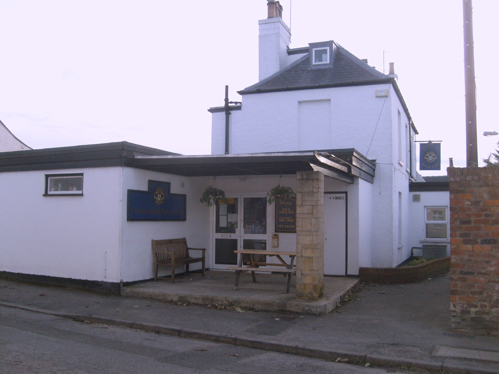 Cheltenham Motor Club - Cheltenham. (Pub, External). Published on 09-02-2014