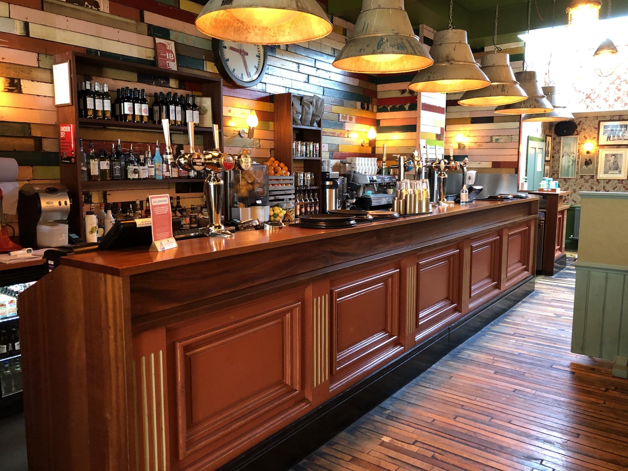 (Bar). Published on 29-08-2022