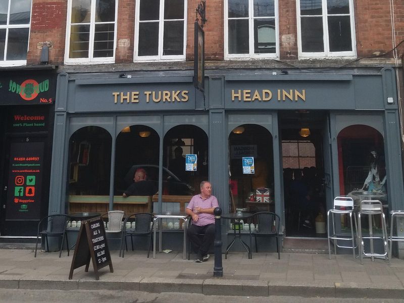 Turks Head Inn (Photo: Norman Spalding 29/07/2022). (Pub, External, Customers, Key). Published on 30-07-2022 