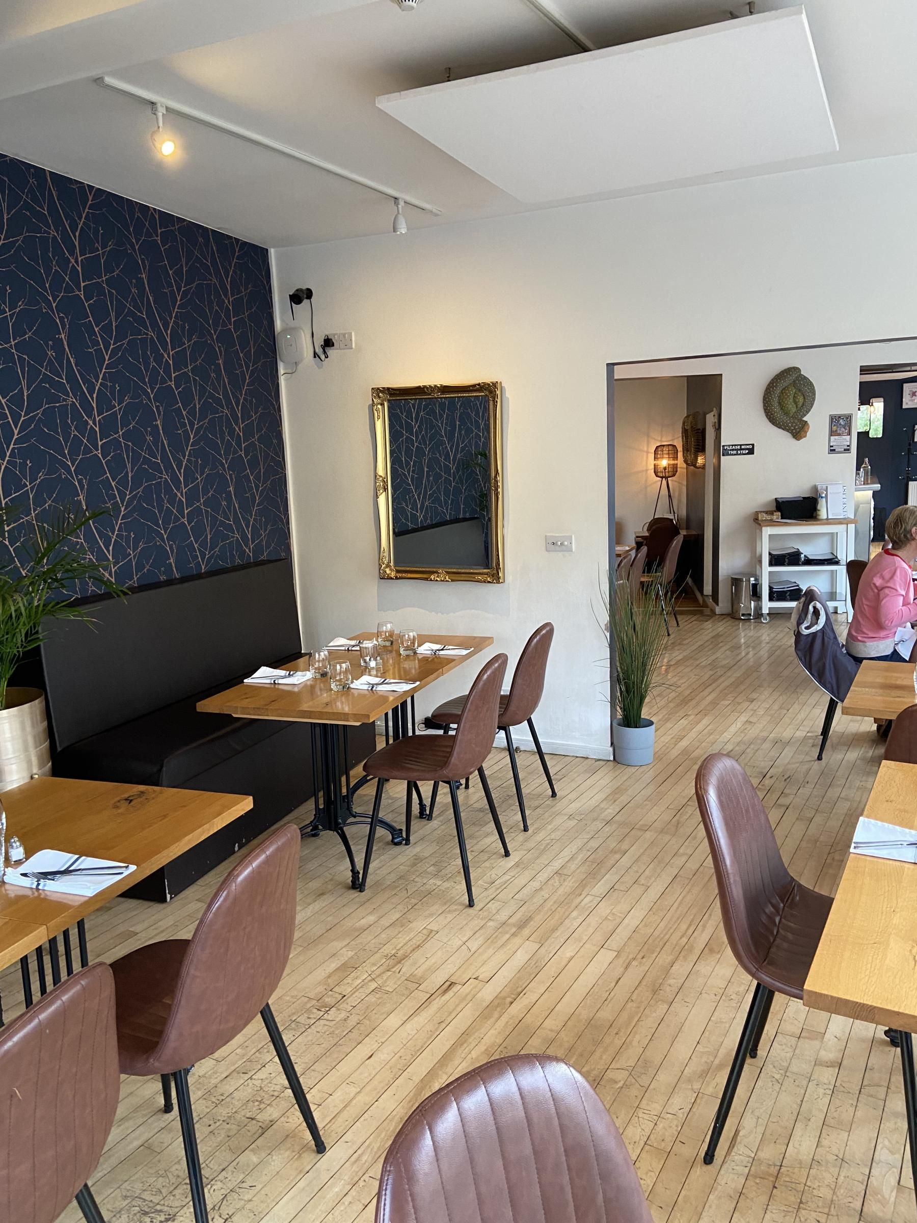 (Restaurant). Published on 02-05-2023