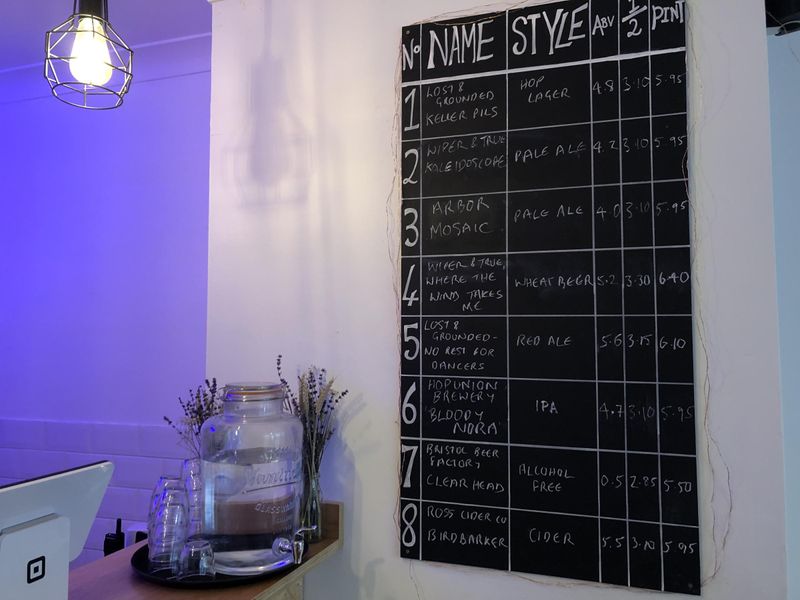 Beer offers - changes regualarly. (Sign). Published on 03-11-2023