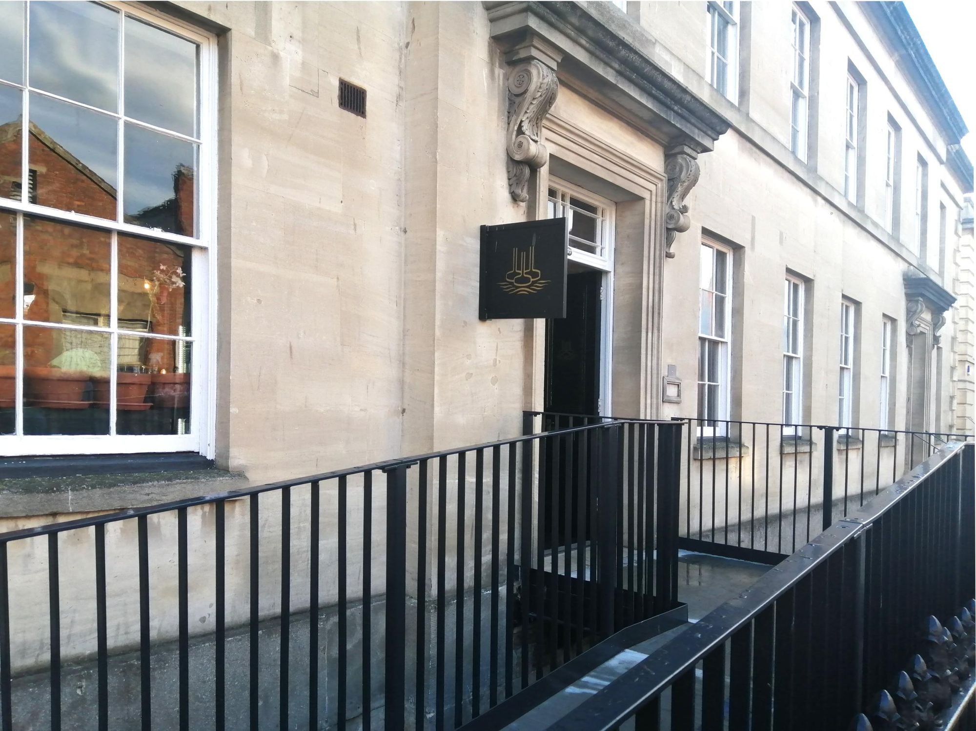 (Pub, External, Key). Published on 09-10-2024