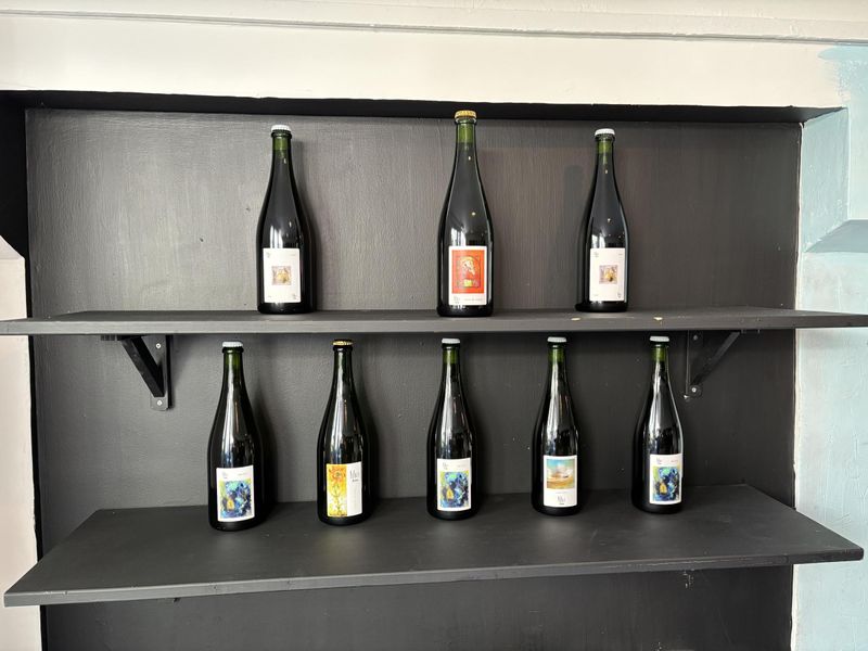 Specialist bottle beer brewed on the premises. (Brewery). Published on 07-10-2026