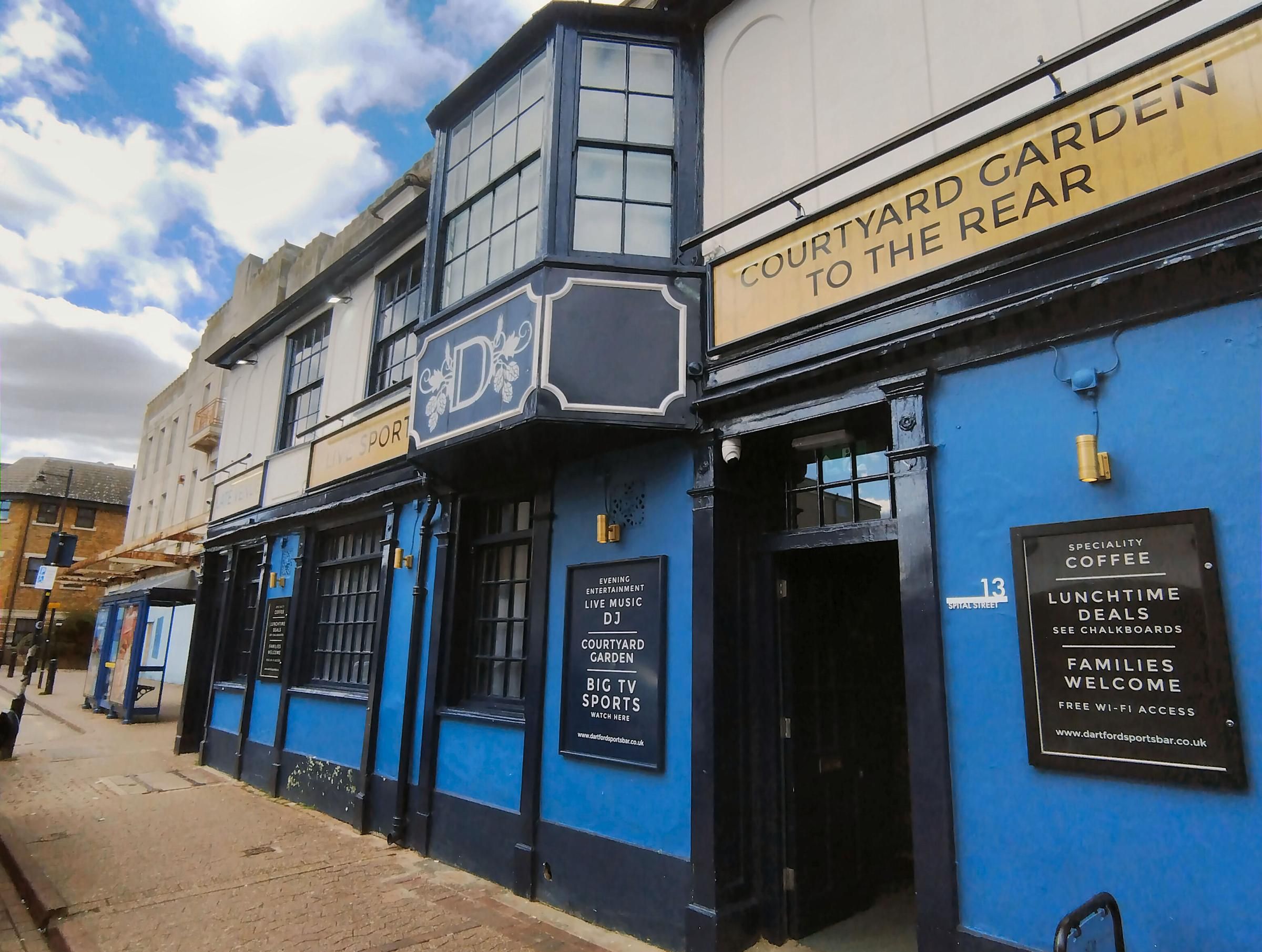 Dartford Sports Bar, Dartford CAMRA Experience