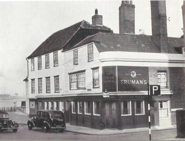 Streetview in Truman's brewery livery days. (Pub). Published on 01-07-2016