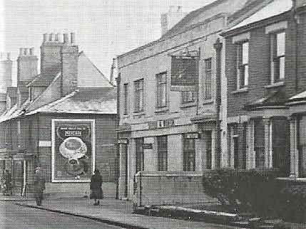 Former livery. (Pub, External). Published on 13-01-2024