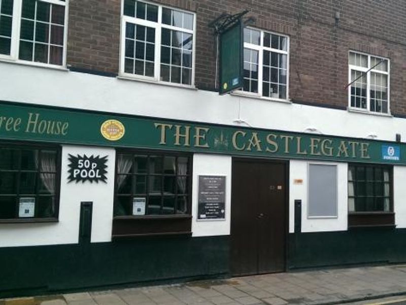 Castlegate. (Pub). Published on 26-11-2014