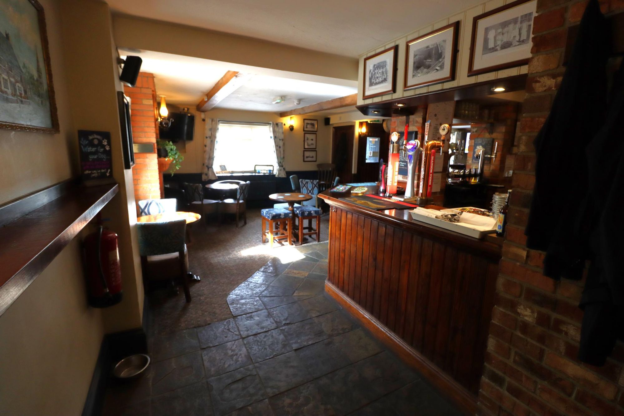 Bar. (Pub, Bar). Published on 01-10-2024