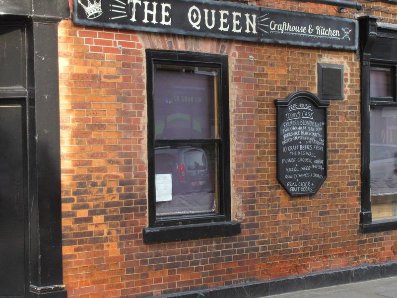 Queen. (Pub, External). Published on 31-10-2016