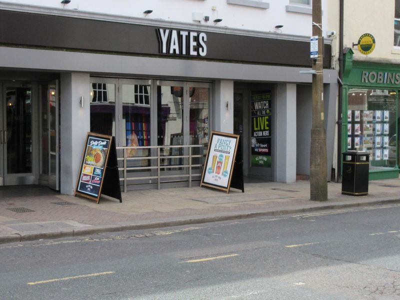 YATES. (Pub, External, Key). Published on 18-08-2017