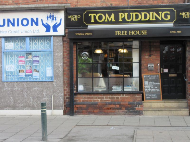 Tom Pudding. (Pub, External). Published on 14-02-2019